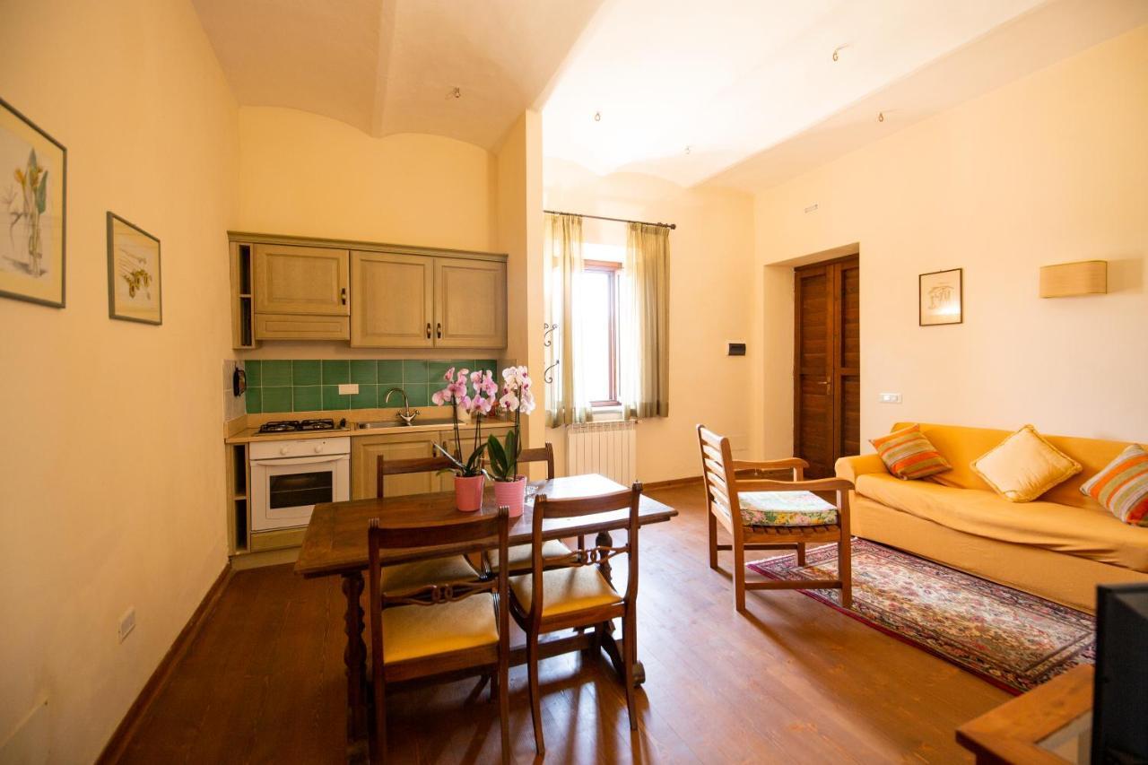 Agriturismo Lago Di Mezzano Valentano Экстерьер фото