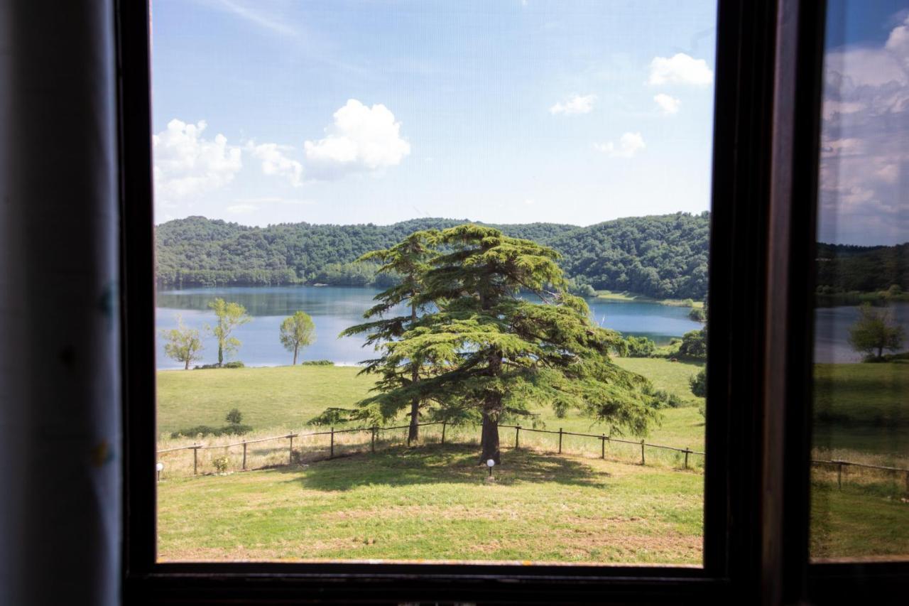 Agriturismo Lago Di Mezzano Valentano Экстерьер фото