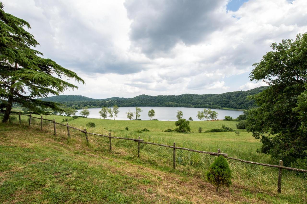 Agriturismo Lago Di Mezzano Valentano Экстерьер фото