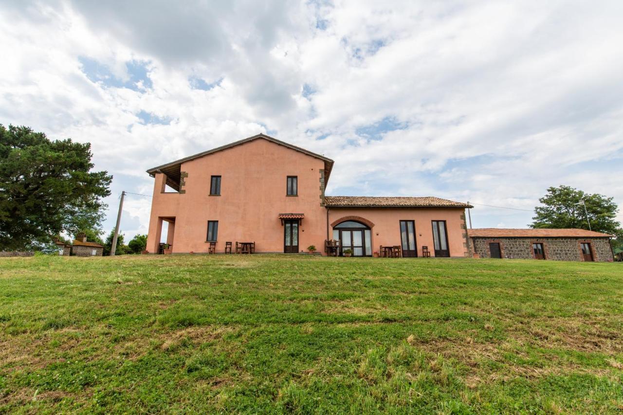 Agriturismo Lago Di Mezzano Valentano Экстерьер фото