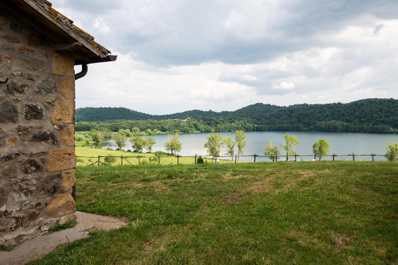 Agriturismo Lago Di Mezzano Valentano Экстерьер фото