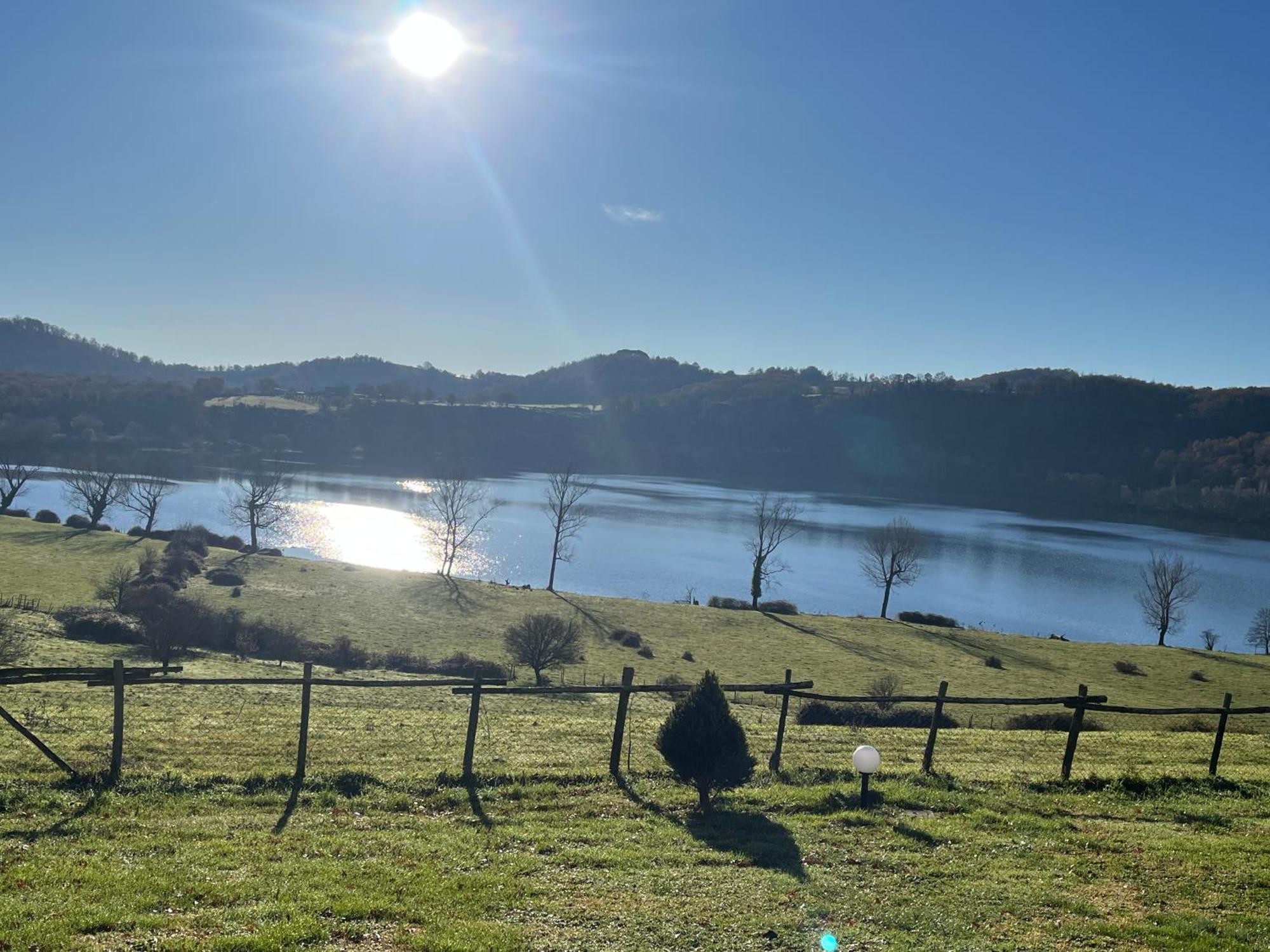 Agriturismo Lago Di Mezzano Valentano Экстерьер фото