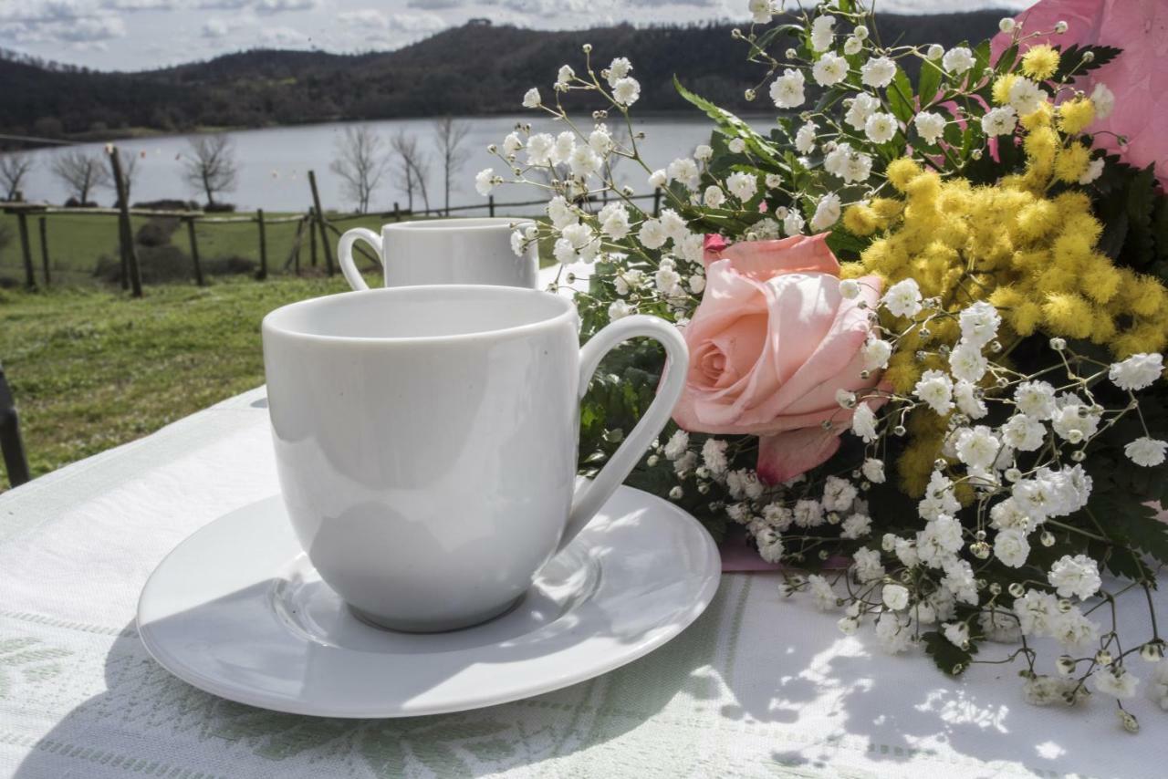 Agriturismo Lago Di Mezzano Valentano Экстерьер фото
