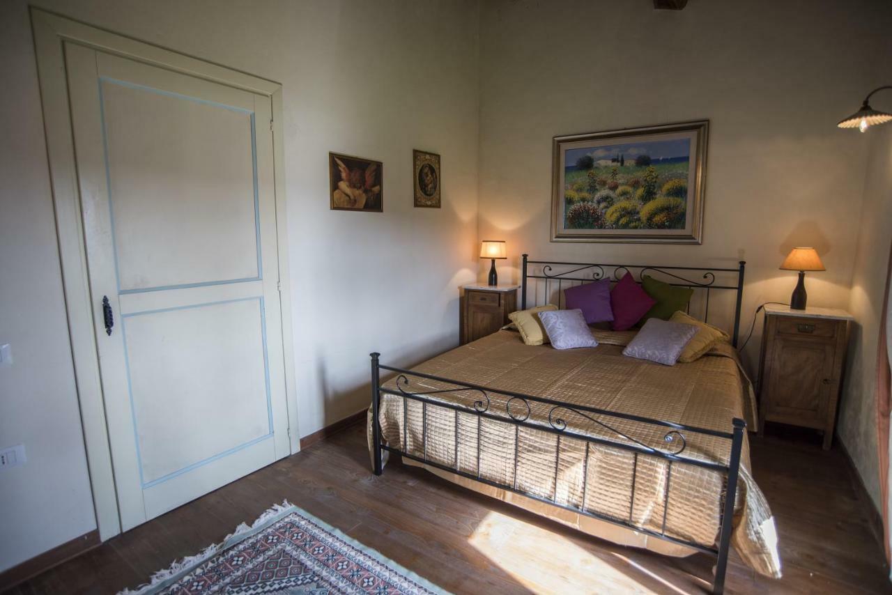 Agriturismo Lago Di Mezzano Valentano Экстерьер фото